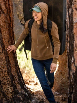 Mighty Hoodie Pullover