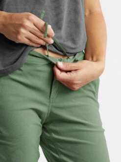 KUHL Indestructible 2.0 Hiking Shorts 8" 9 KUHL Indestructible 2.0 Hiking Shorts 8" -Swimming Gear Store 112013 03