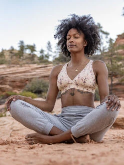 Big V Racerback Bra -Swimming Gear Store 311002 04