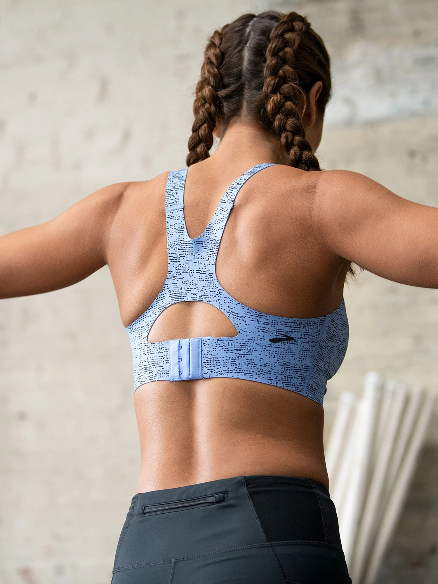 Run It All 2.0 Racerback Sports Bra 7 Run It All 2.0 Racerback Sports Bra - Image 5