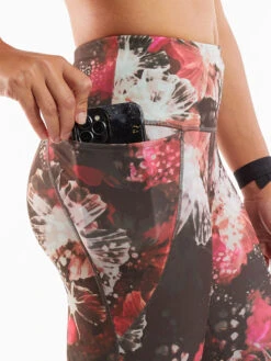 Mad Dash Reversible Crop Tights - Glacier Meadows -Swimming Gear Store 530967 05