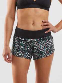 Front Page -Swimming Gear Store 629342 01